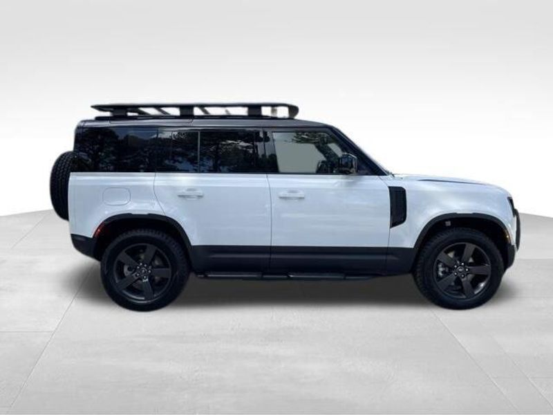 2025 Land Rover Defender S