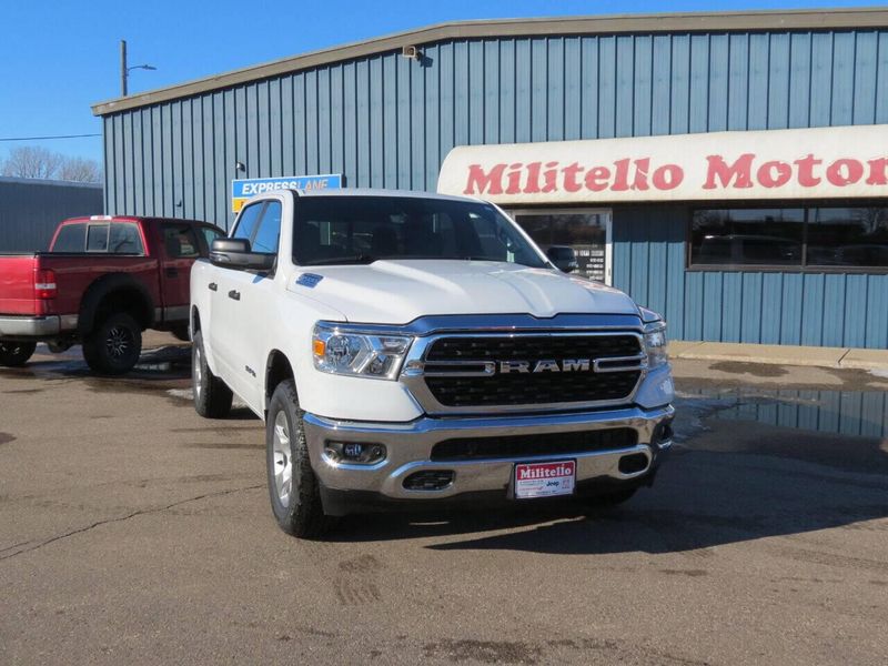 2023 RAM 1500 Big Horn Crew Cab 4x4 5