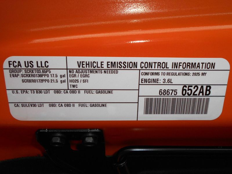 2025 Jeep Wrangler 4-door SaharaImage 35