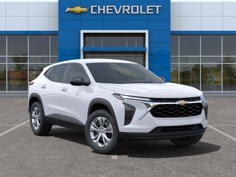 2024 Chevrolet Trax LSImage 7
