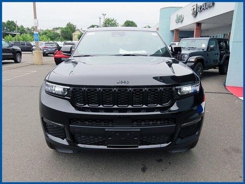 2025 Jeep Grand Cherokee LimitedImage 3