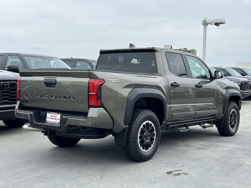 2024 Toyota Tacoma TRD Off RoadImage 3