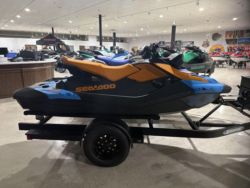 New 2026 Sea-Doo SPARK FOR 3 90 TRIXX (SOUND SYSTEM) Image 10