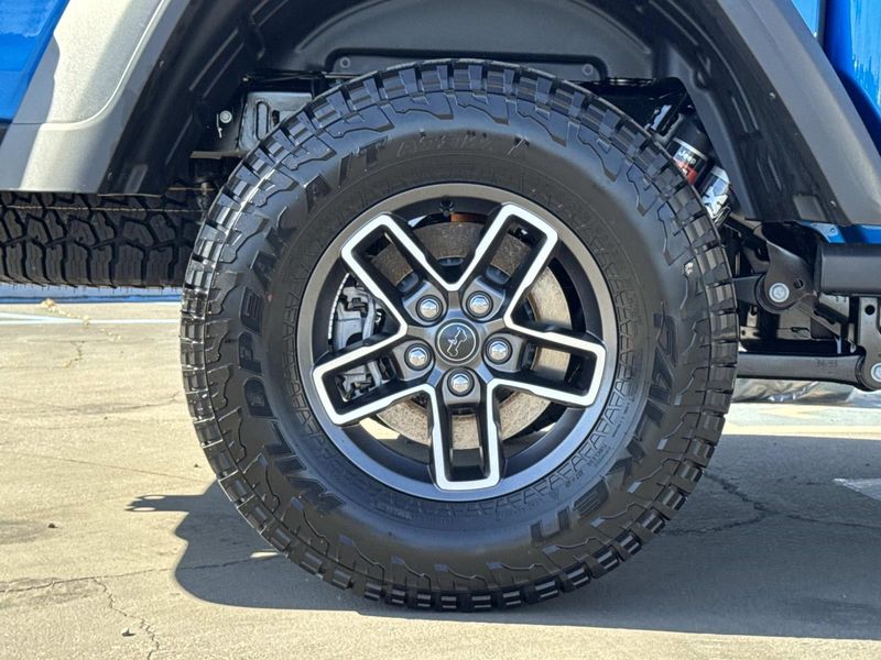 New 2026 Jeep Gladiator Mojave 4x4
