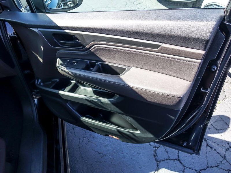 2018 Honda Odyssey Touring photo 26