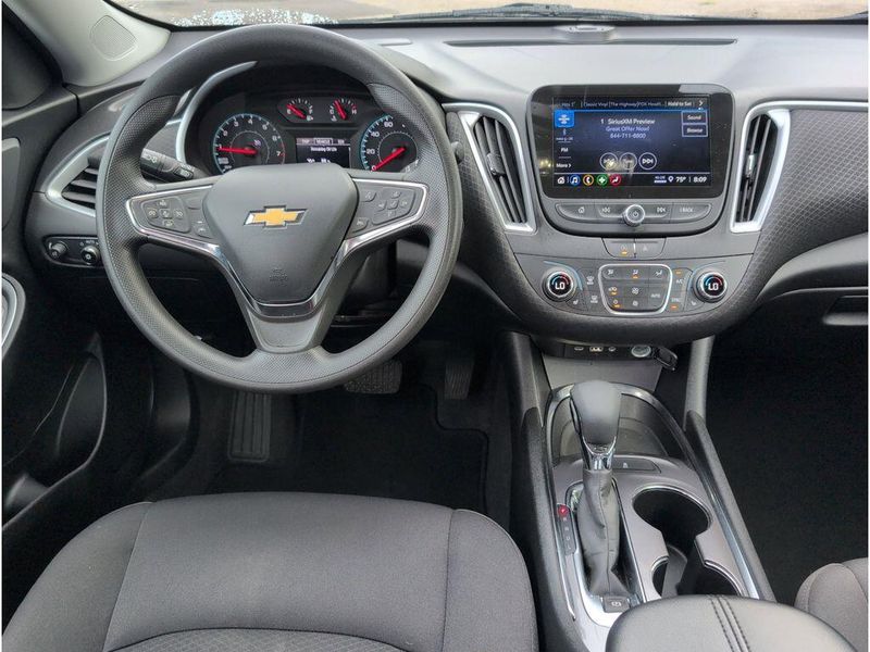 Used 2023 Chevrolet Malibu LTImage 32