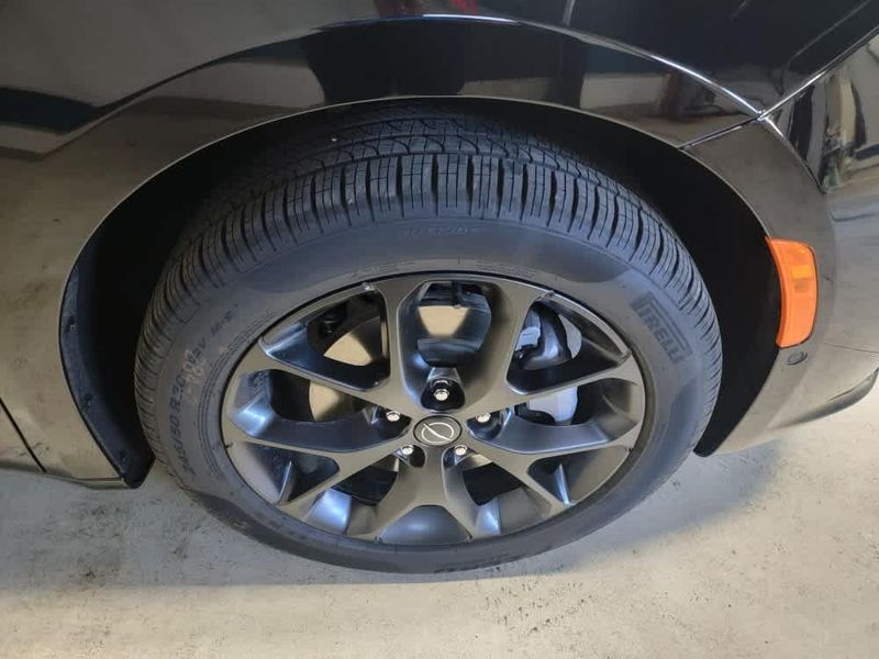 2026 Chrysler Pacifica Limited photo 6
