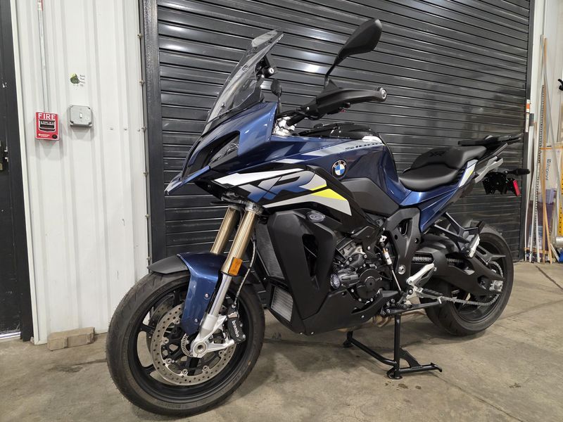 2025 BMW S 1000 XR