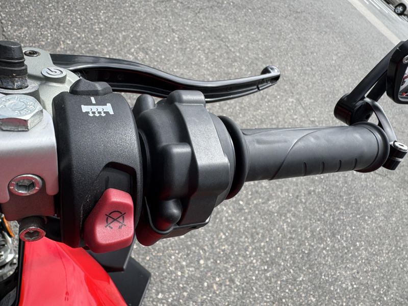 2021 Ducati Streetfighter V4 