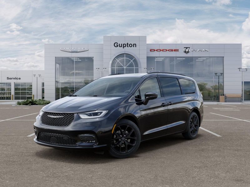 New 2026 Chrysler Pacifica LimitedImage 37