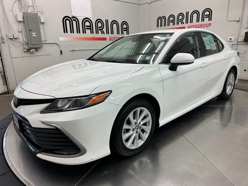 2022 Toyota Camry LEImage 10