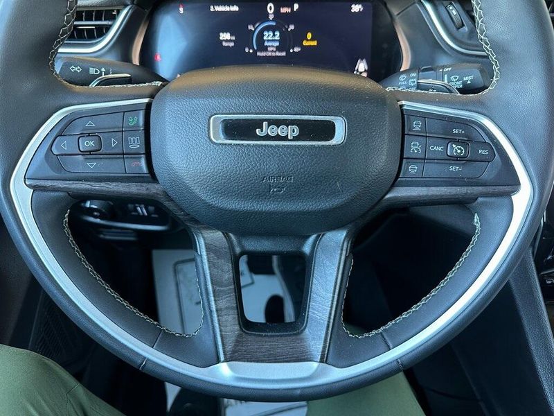 2023 Jeep Grand Cherokee LimitedImage 3