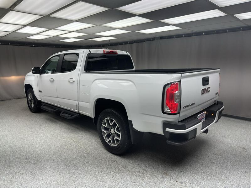 Used 2017 GMC Canyon 4WD SLEImage 2