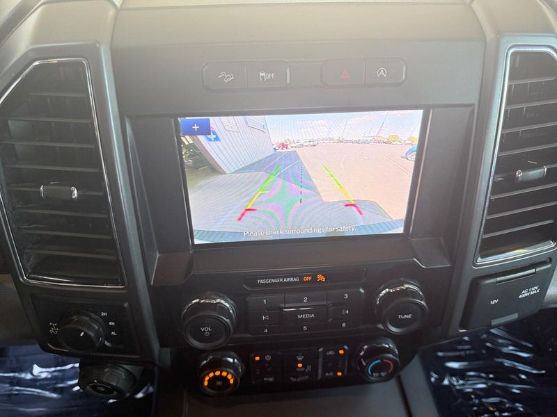 2019 Ford F-150 XLT photo 17
