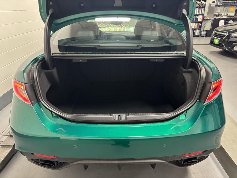 New 2025 Alfa Romeo Giulia Intensa AwdImage 20