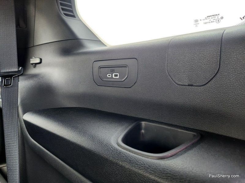 2025 Jeep Grand Cherokee L Altitude X 4x4Image 32
