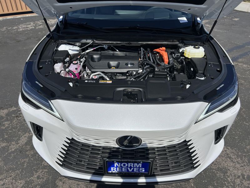 2025 Lexus RX 450h+ LuxuryImage 31