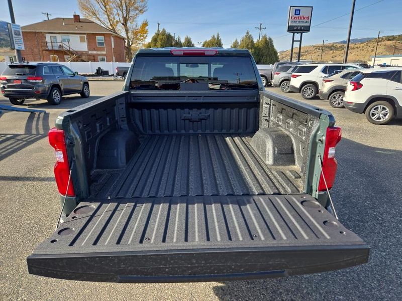 2026 Chevrolet Silverado LT Trail Boss photo 4