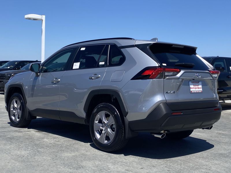 New 2025 Toyota RAV4 XLEImage 5