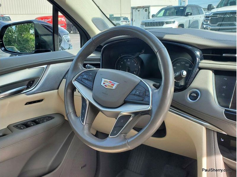 Used 2021 Cadillac XT5 Premium Luxury AWD