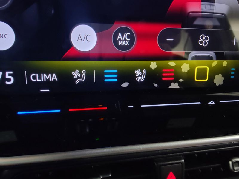 Used 2025 Volkswagen ID. Buzz Pro SImage 24