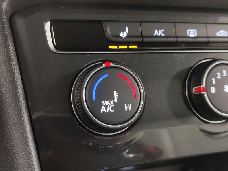 Used 2024 Volkswagen Tiguan SImage 18