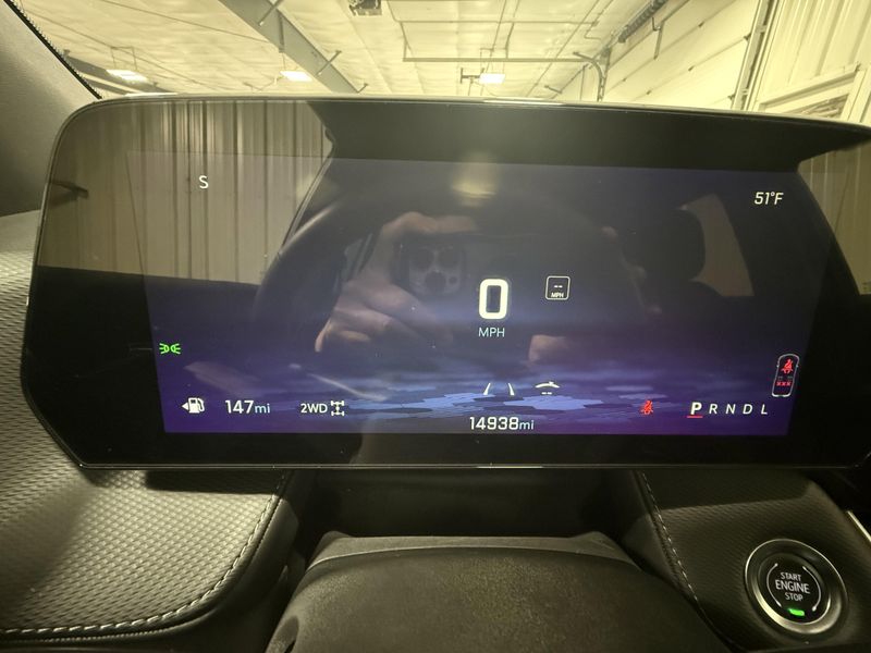 Used 2025 Chevrolet Equinox AWD LTImage 24