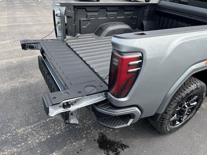 2026 Gmc Sierra HD AT4 photo 48