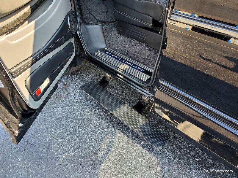 Used 2025 GMC Savana Cargo Image 18
