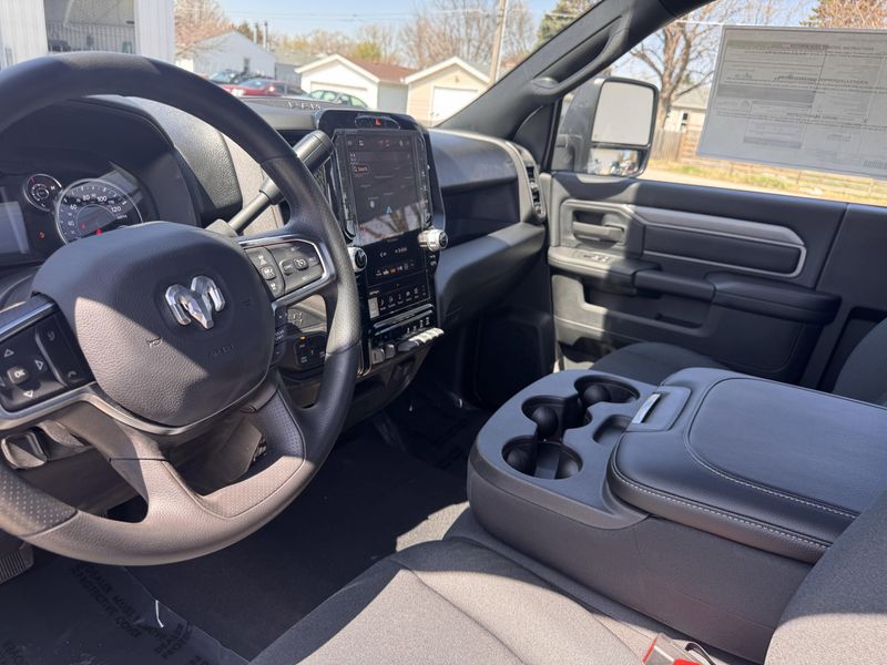 2025 RAM 2500 TradesmanImage 10