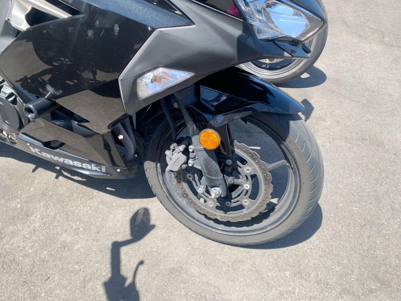Used 2018 Kawasaki Ninja 400 Image 12