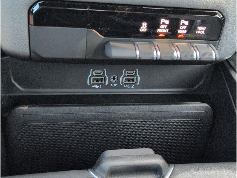 New 2026 RAM 1500 Big Horn Crew Cab 4x4 5