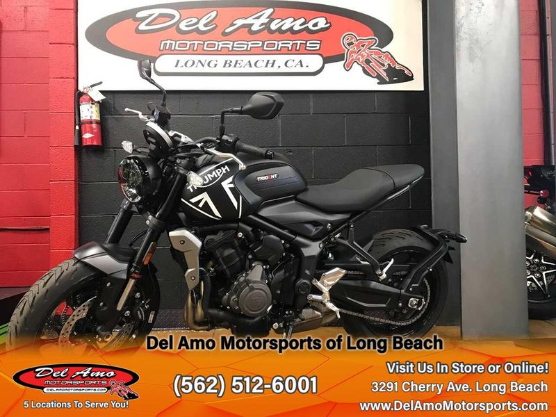 2024 Triumph TRIDENT 660  in a MATTE JET BLACK/MATTE SILVER ICE exterior color. Del Amo Motorsports of Long Beach (562) 362-3160 delamomotorsports.com 