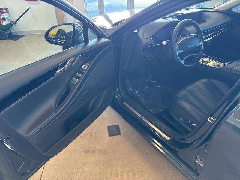 2023 Genesis G80 2.5T