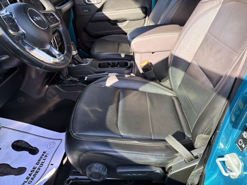 Used 2020 Jeep Wrangler Unlimited SaharaImage 19