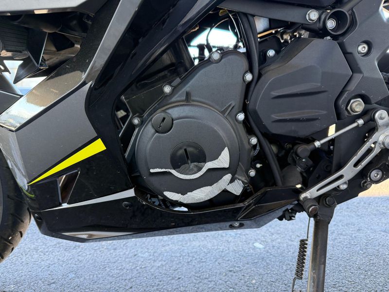 2021 Kawasaki Ninja 400Image 6