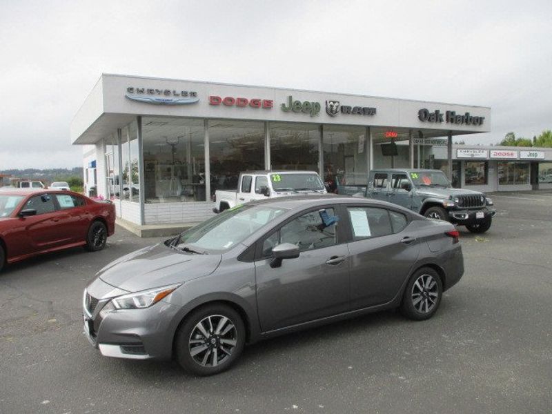 2021 Nissan Versa SVImage 1