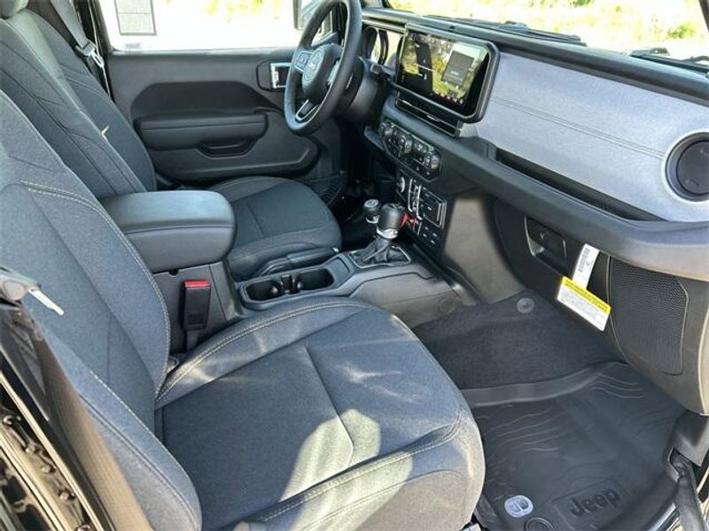 New 2026 Jeep Wrangler 4-door WillysImage 12