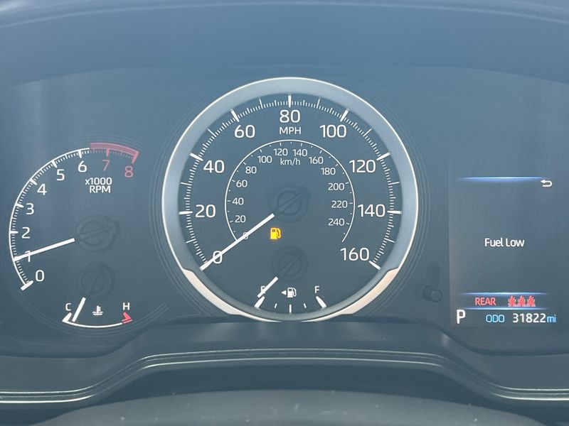 Used 2022 Toyota Corolla LEImage 9