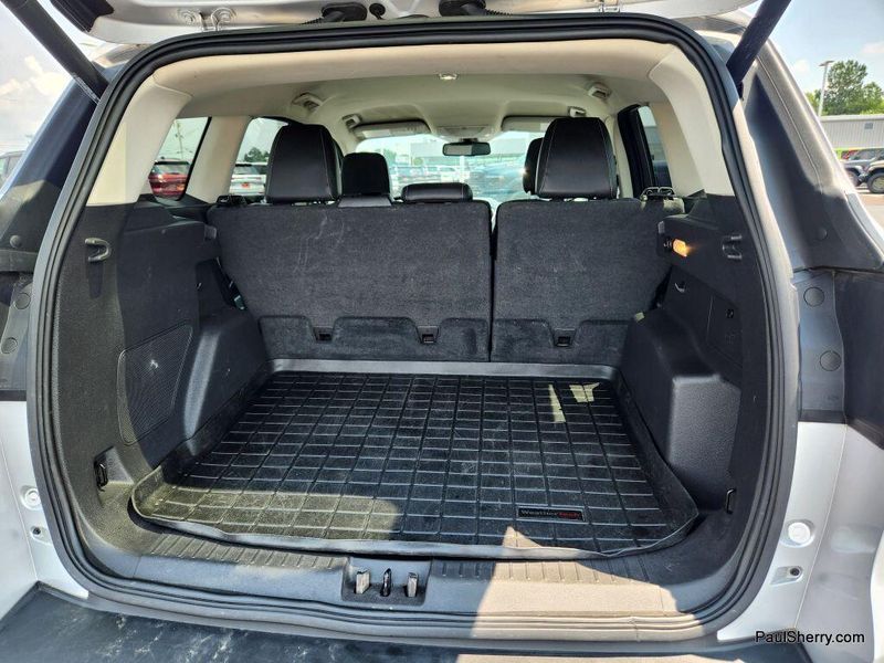 Used 2019 Ford Escape TitaniumImage 18