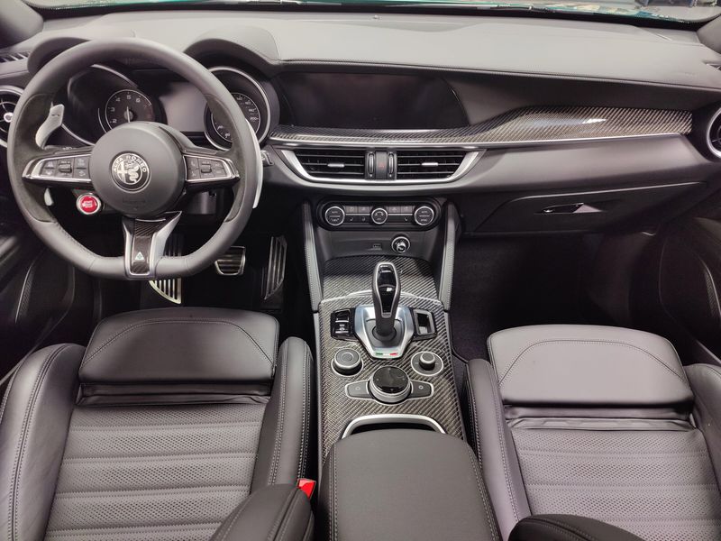 2023 Alfa Romeo Stelvio Quadrifoglio AWD w/Sunroof/ActivImage 20