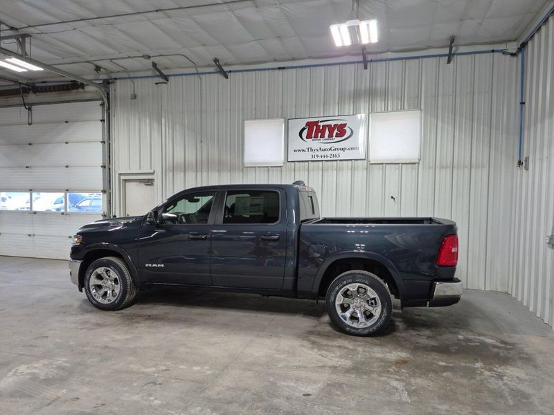 2025 RAM 1500 Big Horn Crew Cab 4x4 5