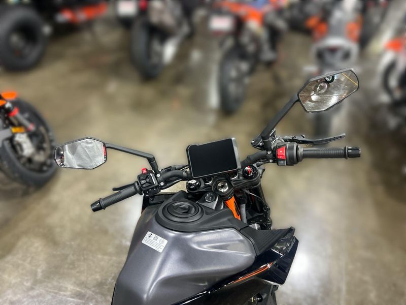 New 2026 KTM 390 DUKE Image 20
