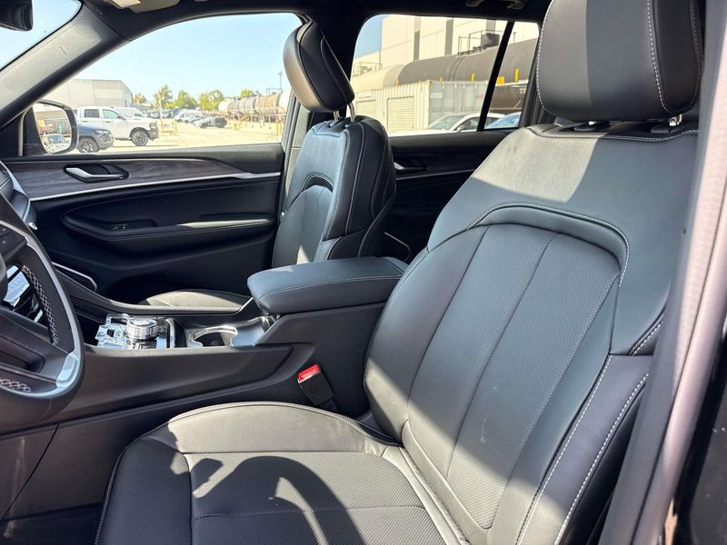 New 2026 Jeep Grand Cherokee Limited Reserve 4x4
