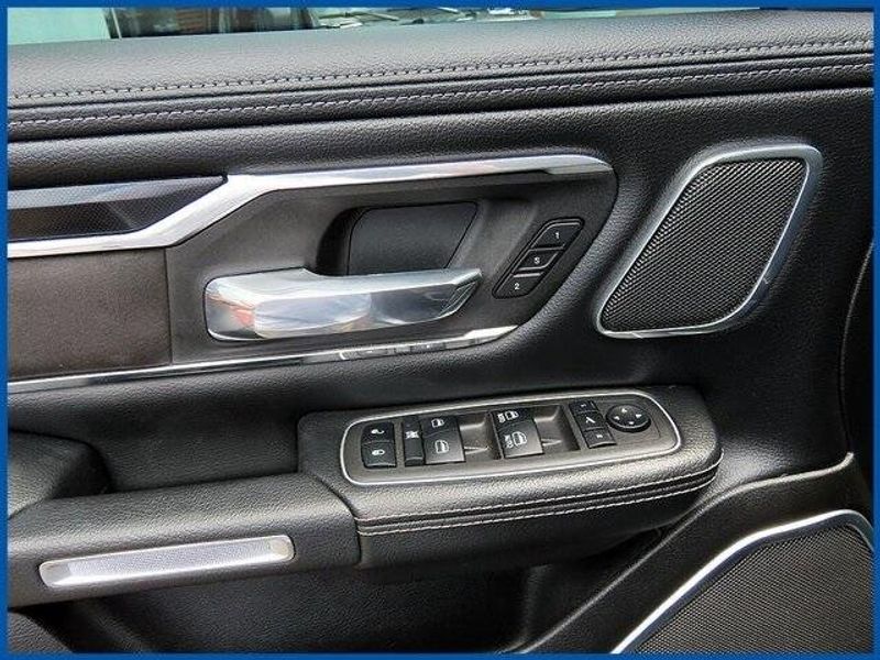 2022 RAM 1500 LaramieImage 12