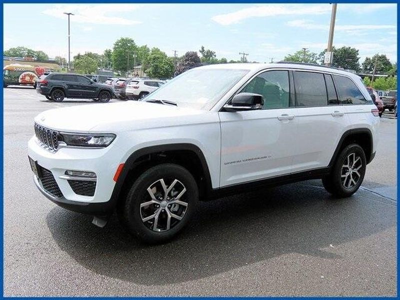 New 2025 Jeep Grand Cherokee LimitedImage 1