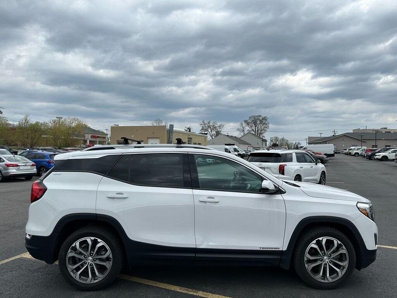 2020 GMC Terrain SLTImage 12