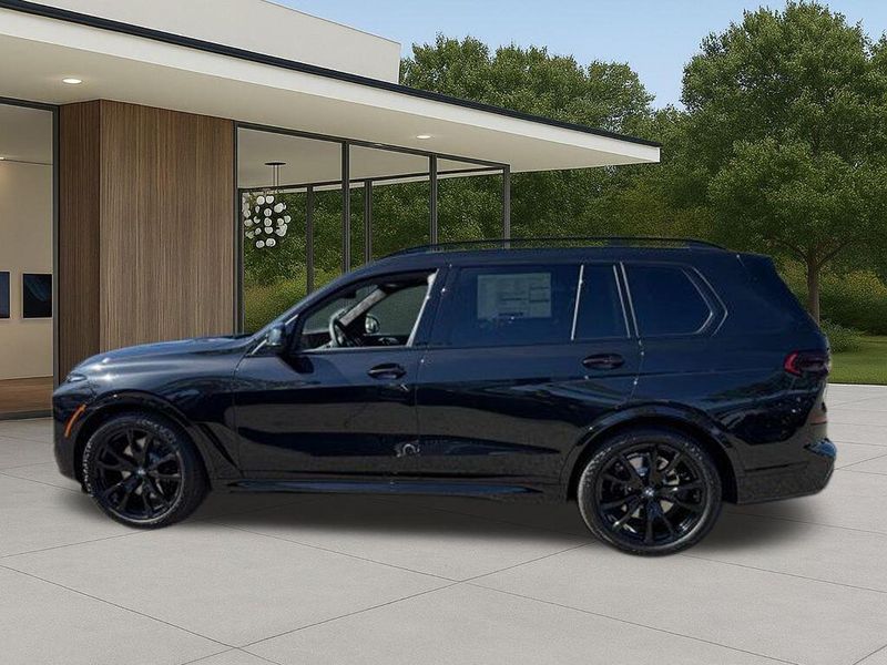 New 2026 BMW X7 xDrive40iImage 13