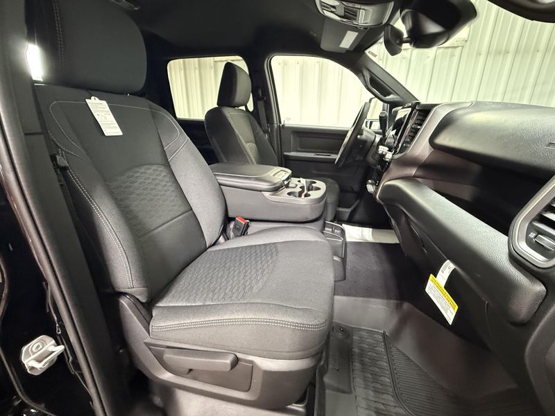 New 2026 RAM 2500 Black Express Crew Cab 4x4 6