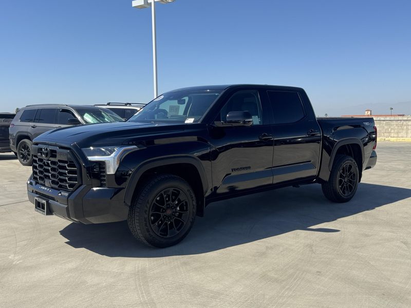 Used 2024 Toyota Tundra 4WD LimitedImage 5